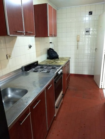 Excelente Departamento 4 AMB 1° Piso al Frente OPORTUNIDAD