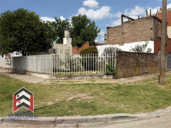 Foto Casa en Venta en Isidro Casanova, Buenos Aires - U$D 75.000 - pix57724826 - BienesOnLine