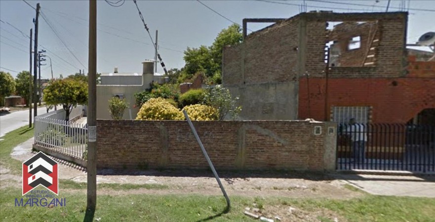 Excelente Casa 3 AMB s/ Lote propio a 100 mts Av. Cristiania