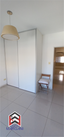 Excelente Departamento 2 AMB al Frente c/ Balcon 3° Piso