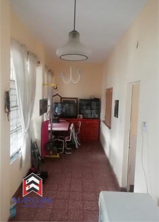 Casa 3 AMB c/ Cochera pasante - LOTE PROPIO -