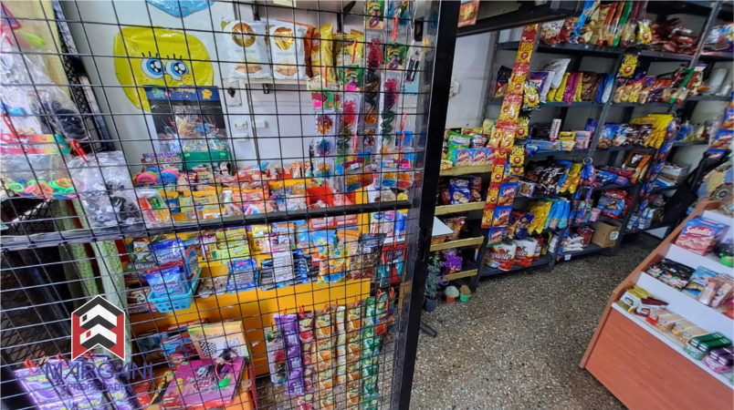 Excelente KIOSCO funcional en PLAZA BOMBERITOS