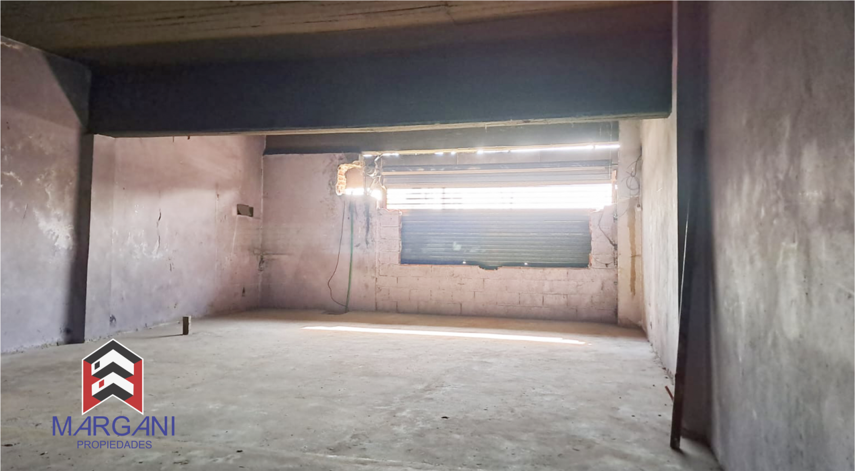 Local Alquiler 120m2 s/ Ruta 3 - TRIFASICA -