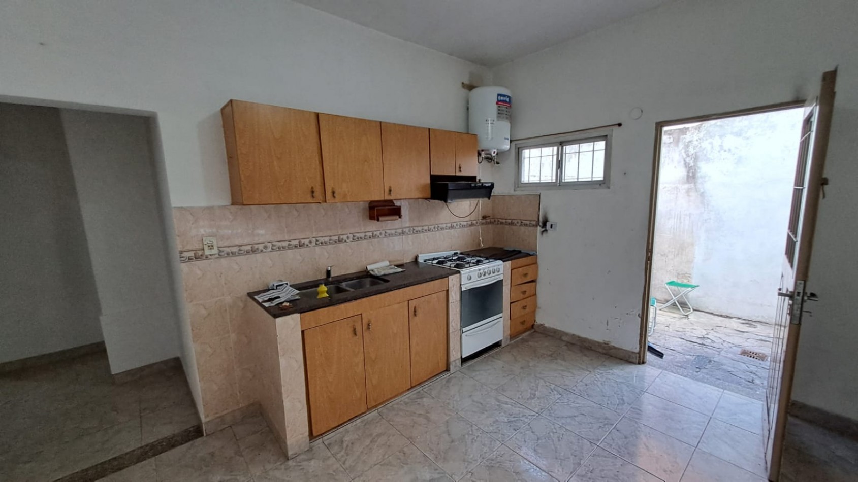 2 Departamentos 3AMB C/U c/ Patio - OPORTUNIDAD -